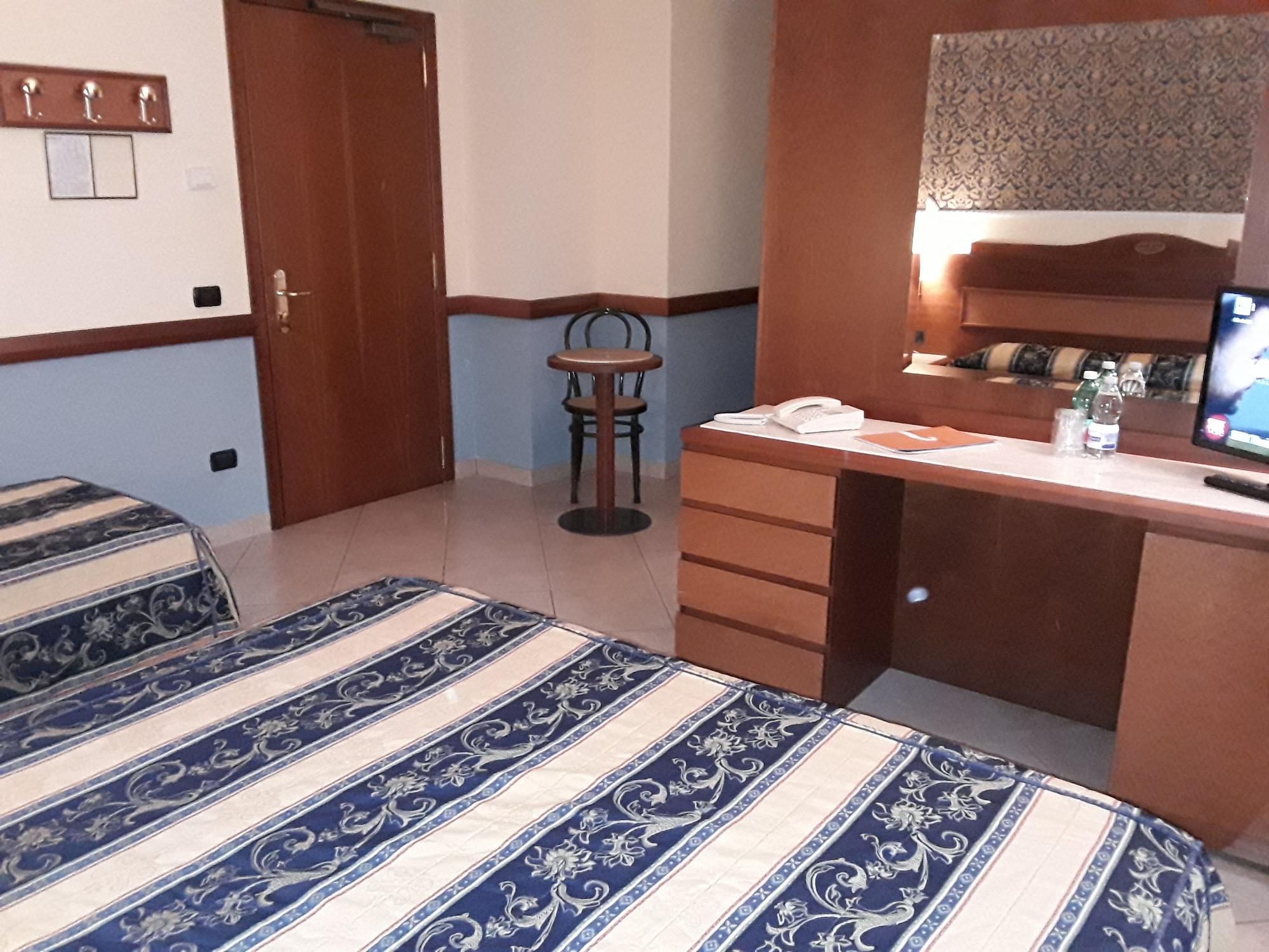 Hotel Ristorante La Piana Telese Eksteriør bilde
